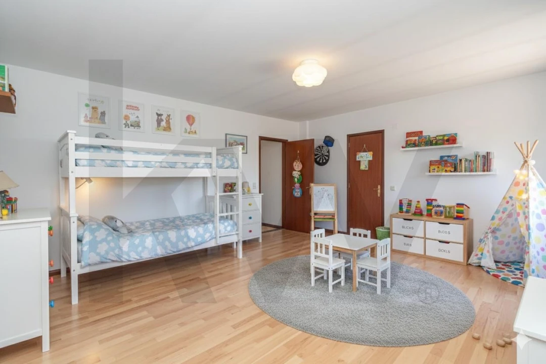 Moradia T5 para Venda em Queluz e Belas Foto 27