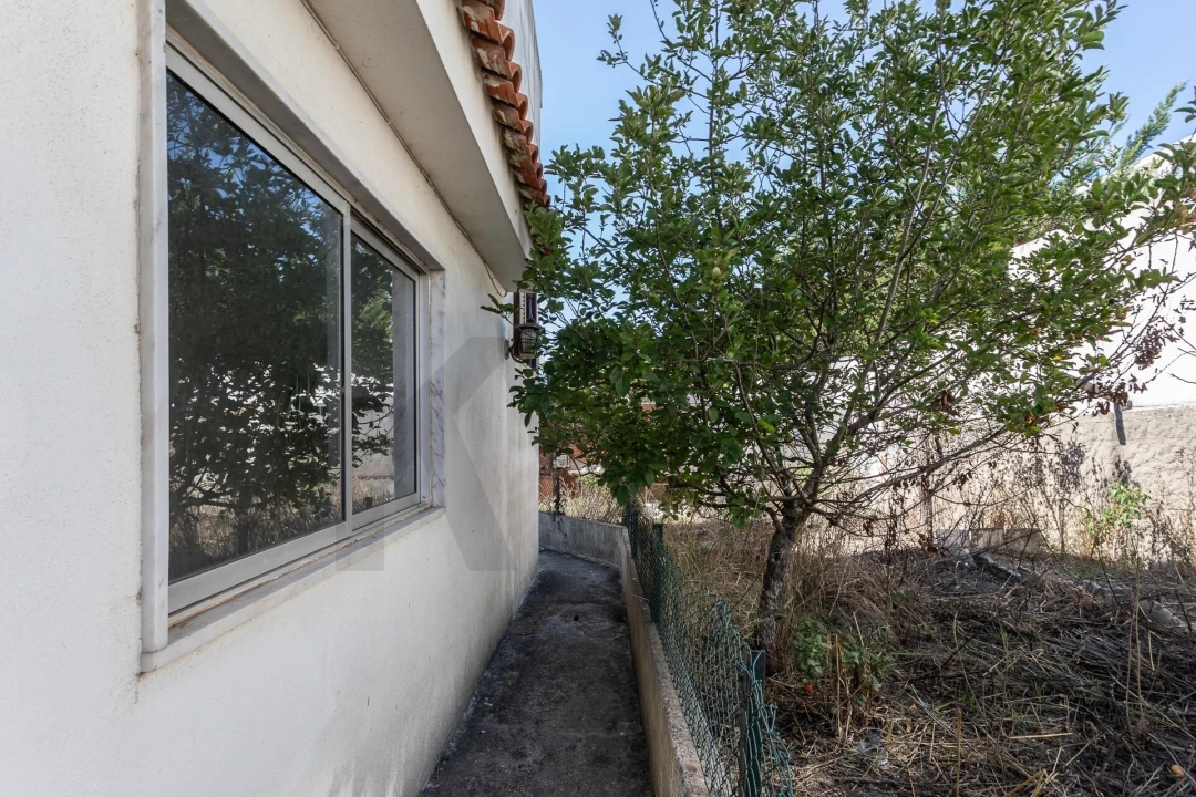 Moradia T5 para Venda em Queluz e Belas Foto 39