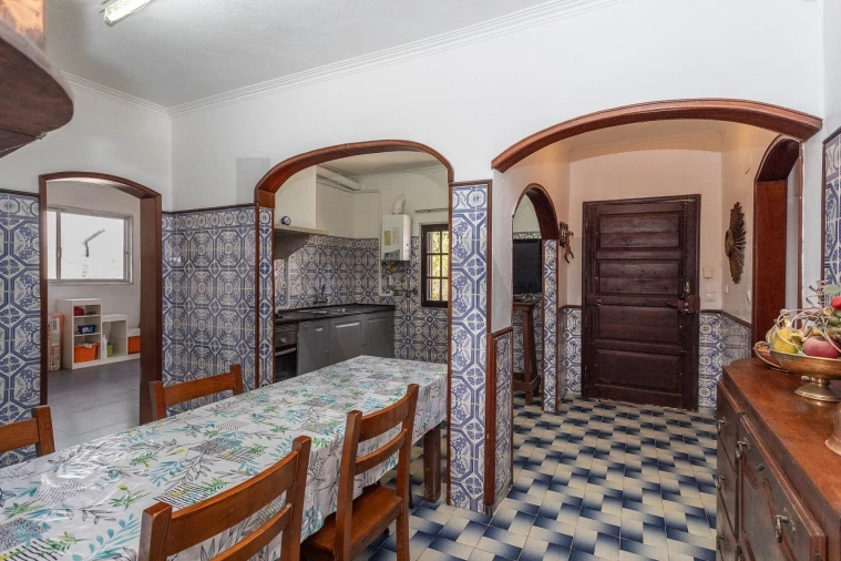 Moradia T5 para Venda em Queluz e Belas Foto 6