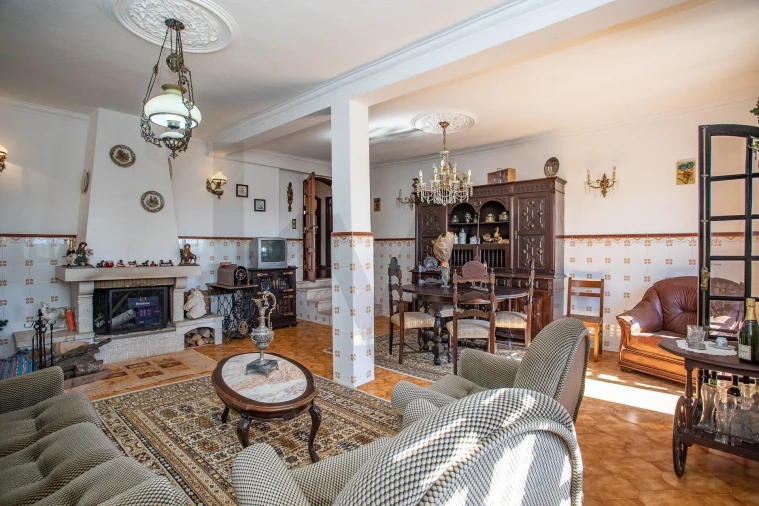 Moradia T5 para Venda em Queluz e Belas Foto 13