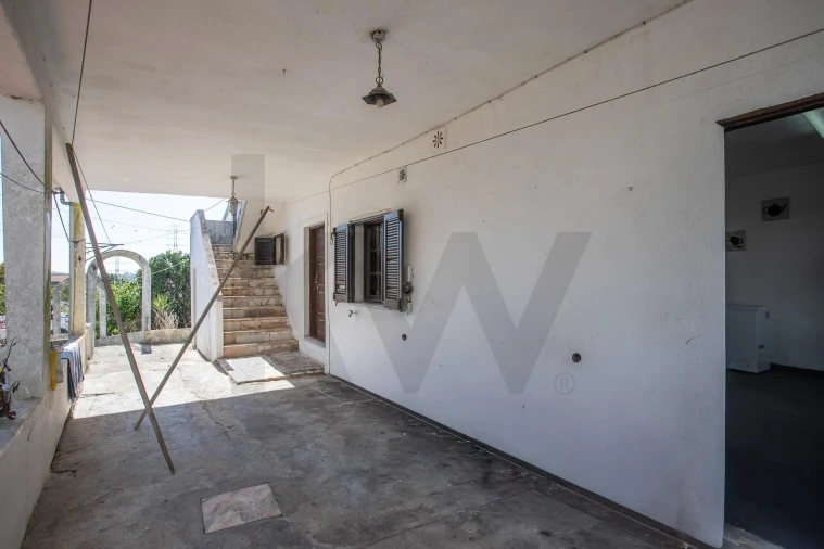 Moradia T5 para Venda em Queluz e Belas Foto 3