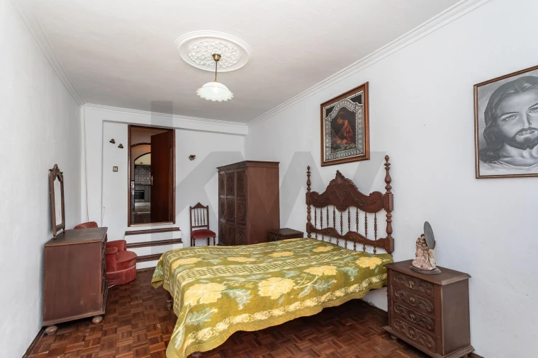 Moradia T5 para Venda em Queluz e Belas Foto 10