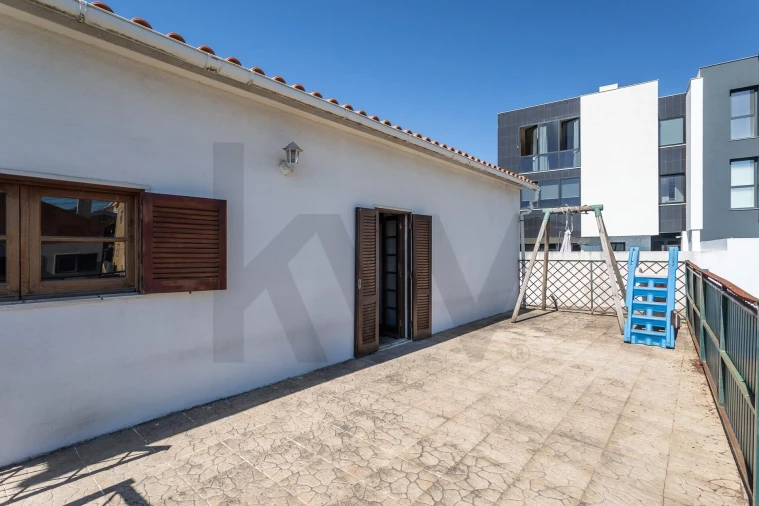 Moradia T5 para Venda em Queluz e Belas Foto 28