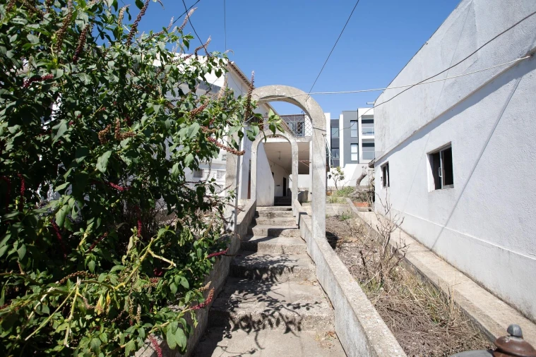 Moradia T5 para Venda em Queluz e Belas Foto 35