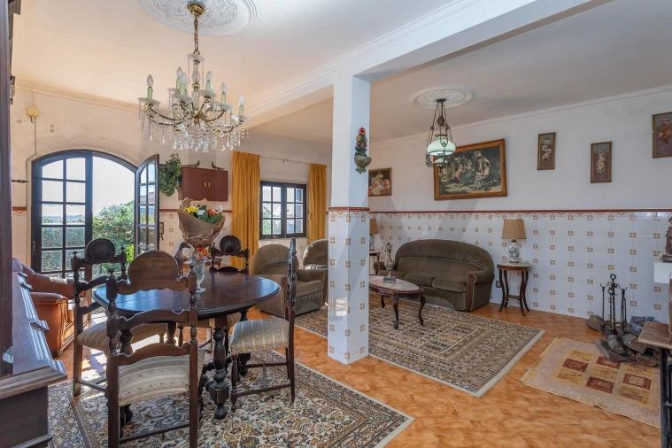 Moradia T5 para Venda em Queluz e Belas Foto 12