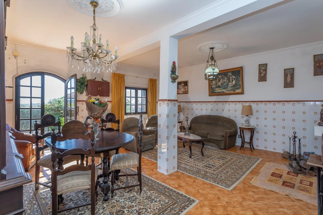 Moradia T5 para Venda em Queluz e Belas Foto 14