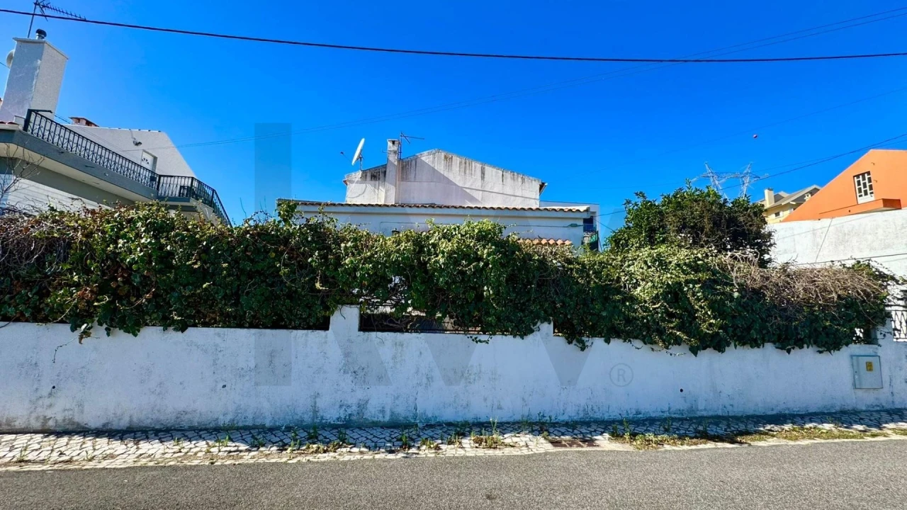 Moradia T5 para Venda em Queluz e Belas Foto 45