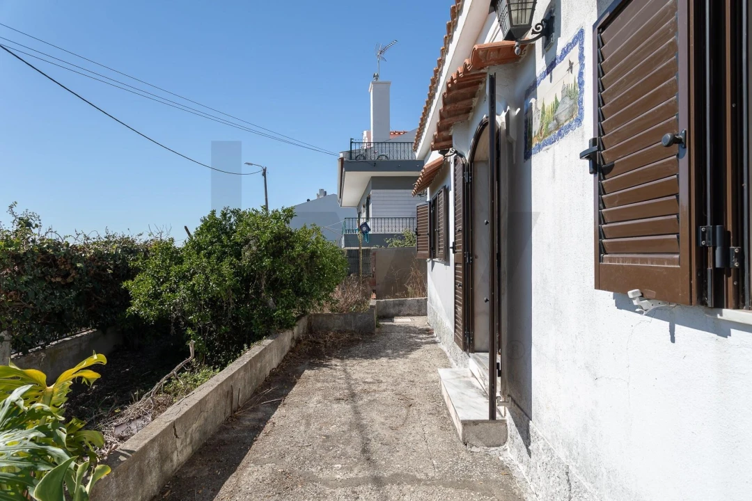 Moradia T5 para Venda em Queluz e Belas Foto 3