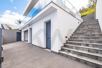 Moradia T3 para Venda em Arco da Calheta