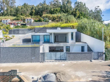 Moradia T3 para Venda em Arco da Calheta