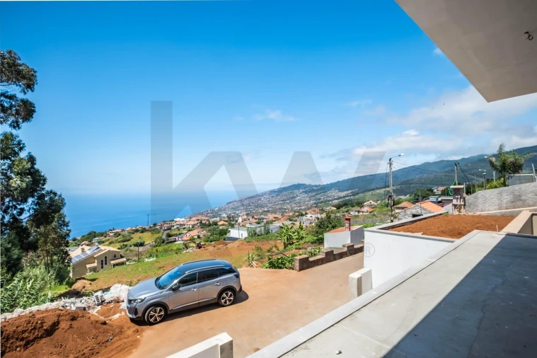 Moradia T3 para Venda em Arco da Calheta Foto 51