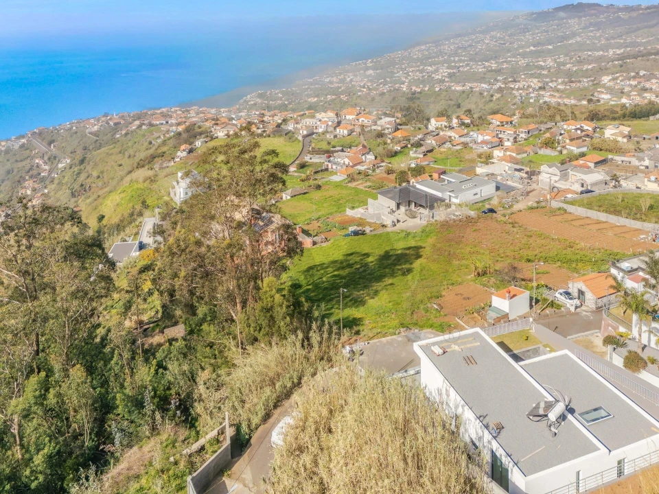 Moradia T3 para Venda em Arco da Calheta Foto 33