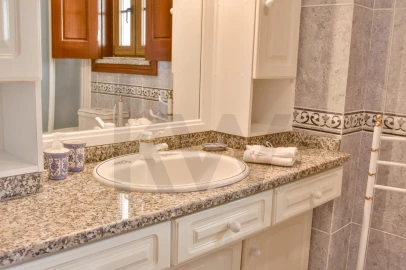 Moradia T2 para Venda em Sesimbra (Castelo)