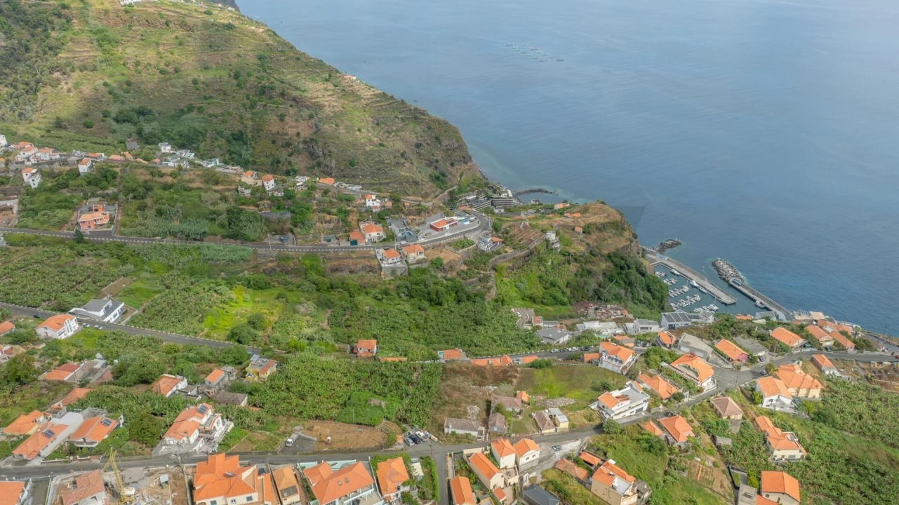 Terreno para Venda em Arco da Calheta Foto 20