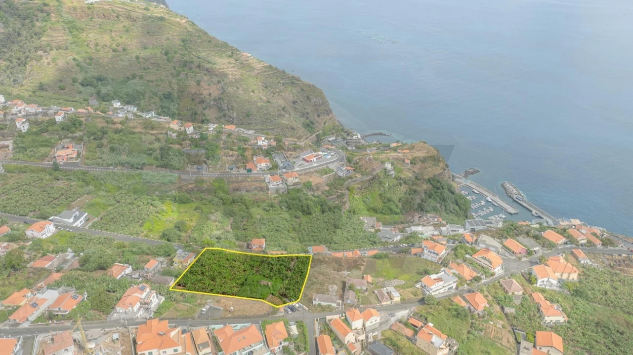Terreno para Venda em Arco da Calheta Foto 21