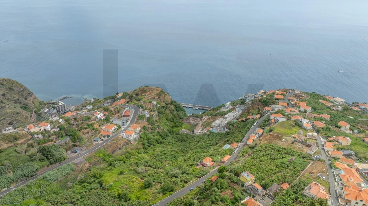 Terreno para Venda em Arco da Calheta Foto 18
