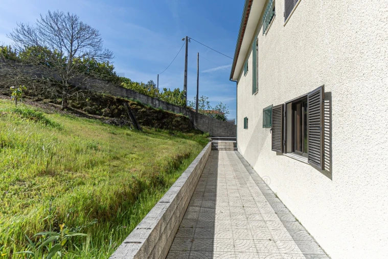 Moradia T4 para Venda em Amarante (São Gonçalo), Madalena, Cepelos e Gatão Foto 7