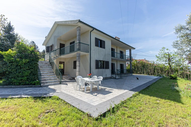 Moradia T4 para Venda em Amarante (São Gonçalo), Madalena, Cepelos e Gatão