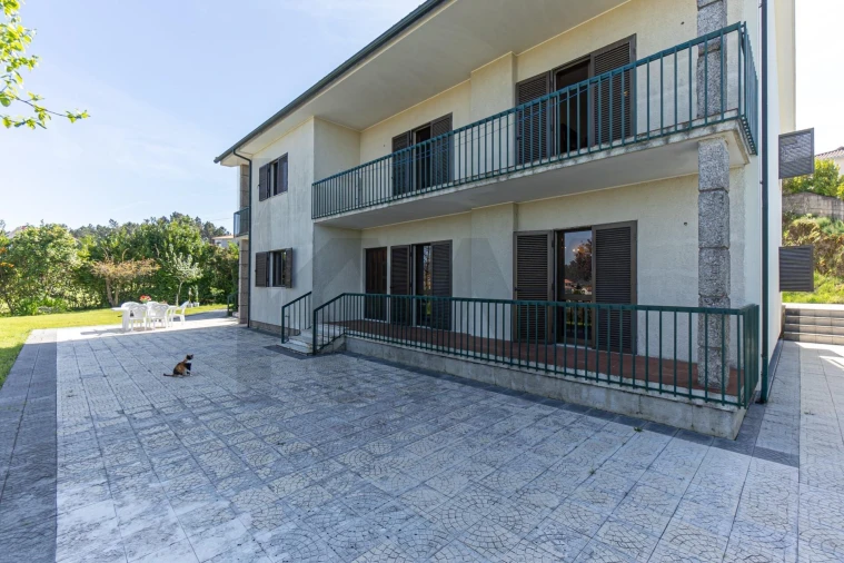 Moradia T4 para Venda em Amarante (São Gonçalo), Madalena, Cepelos e Gatão Foto 3