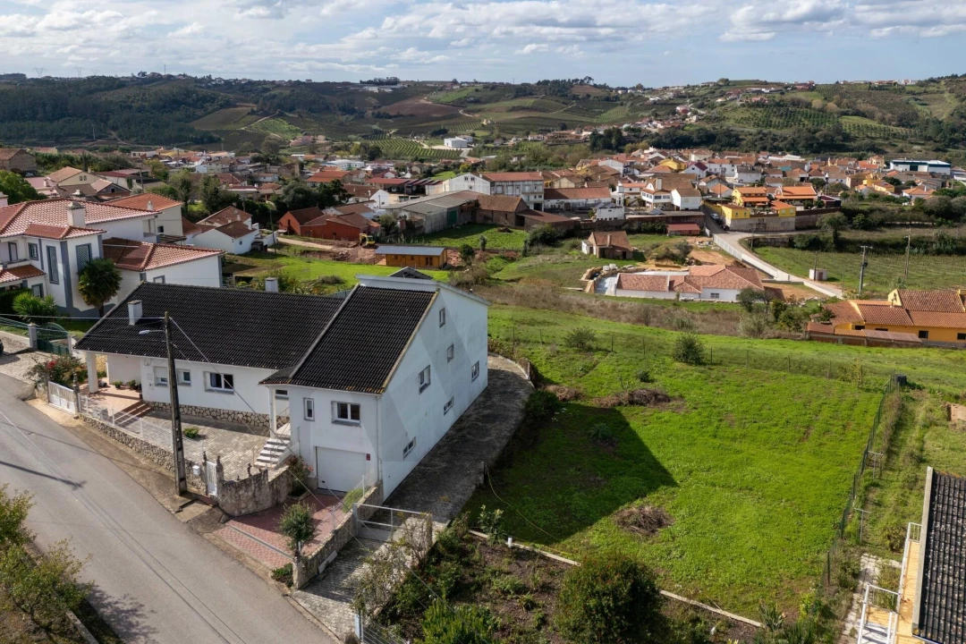 Moradia T5 para Venda em Painho e Figueiros Foto 5