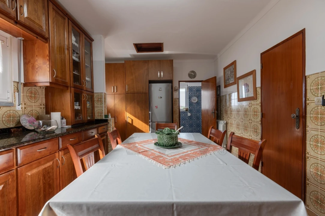 Moradia T5 para Venda em Painho e Figueiros Foto 31