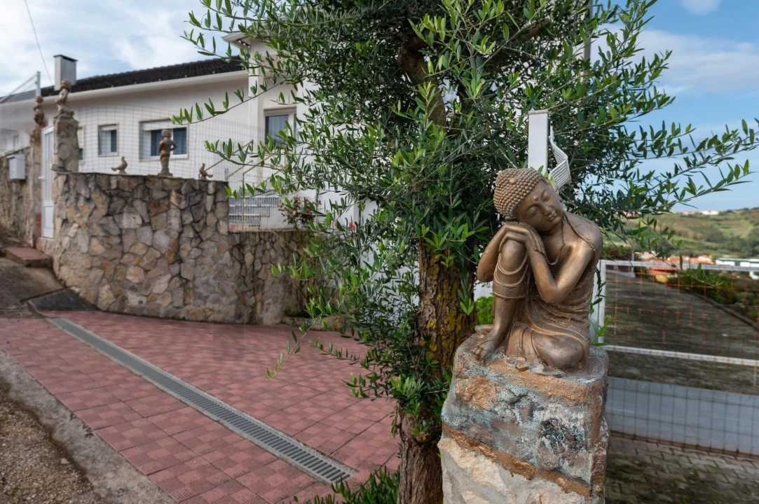 Moradia T5 para Venda em Painho e Figueiros Foto 9