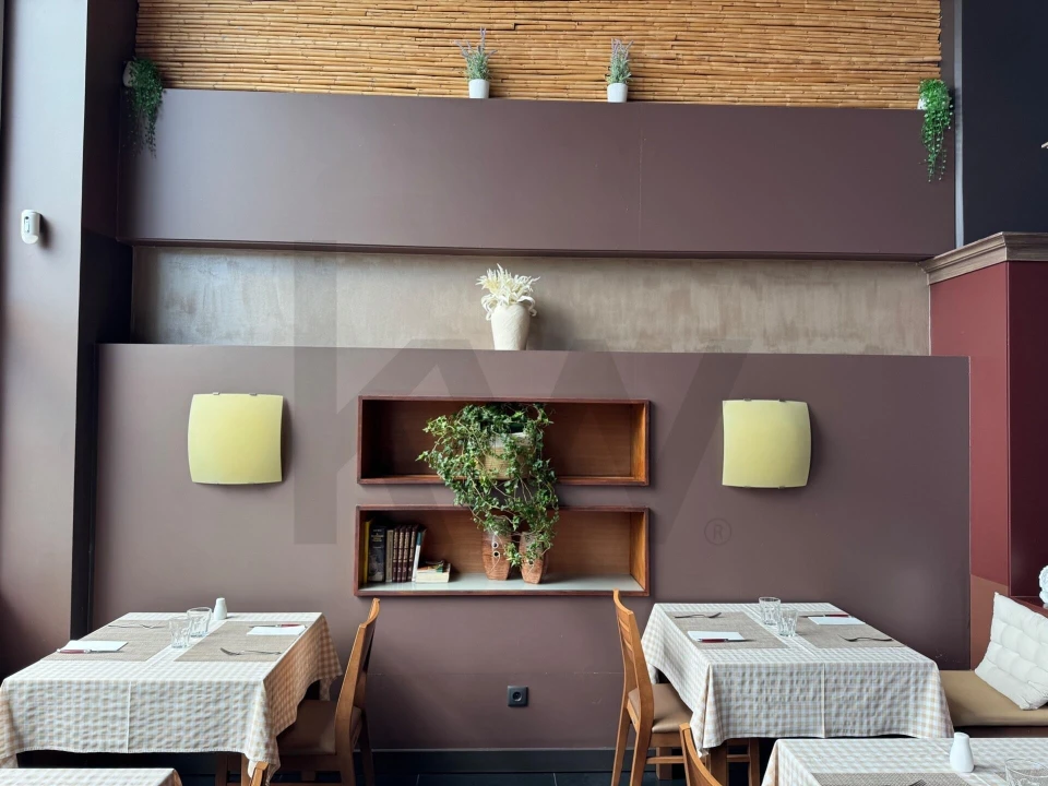 Loja para Trespasse em São Martinho Foto 5