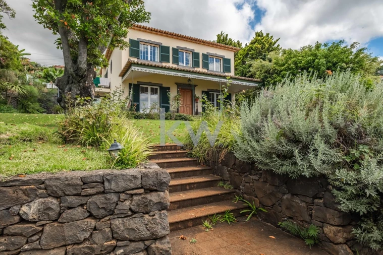 Moradia T4 para Venda em Funchal (São Pedro) Foto 30