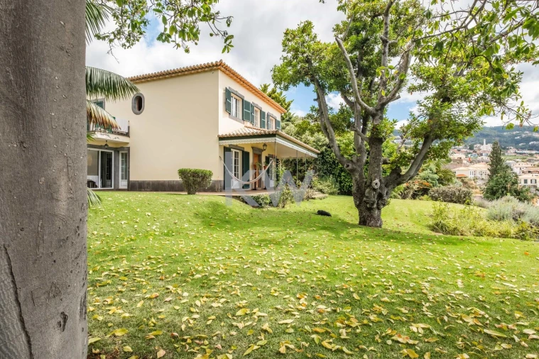 Moradia T4 para Venda em Funchal (São Pedro) Foto 27