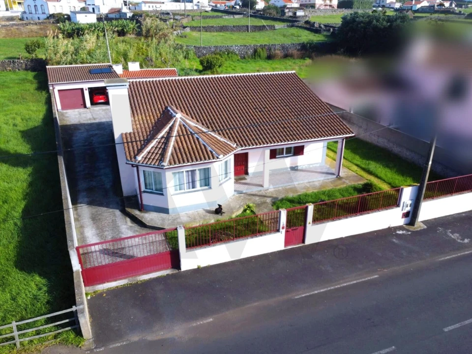 Moradia T3 para Venda em Porto Judeu Foto 45