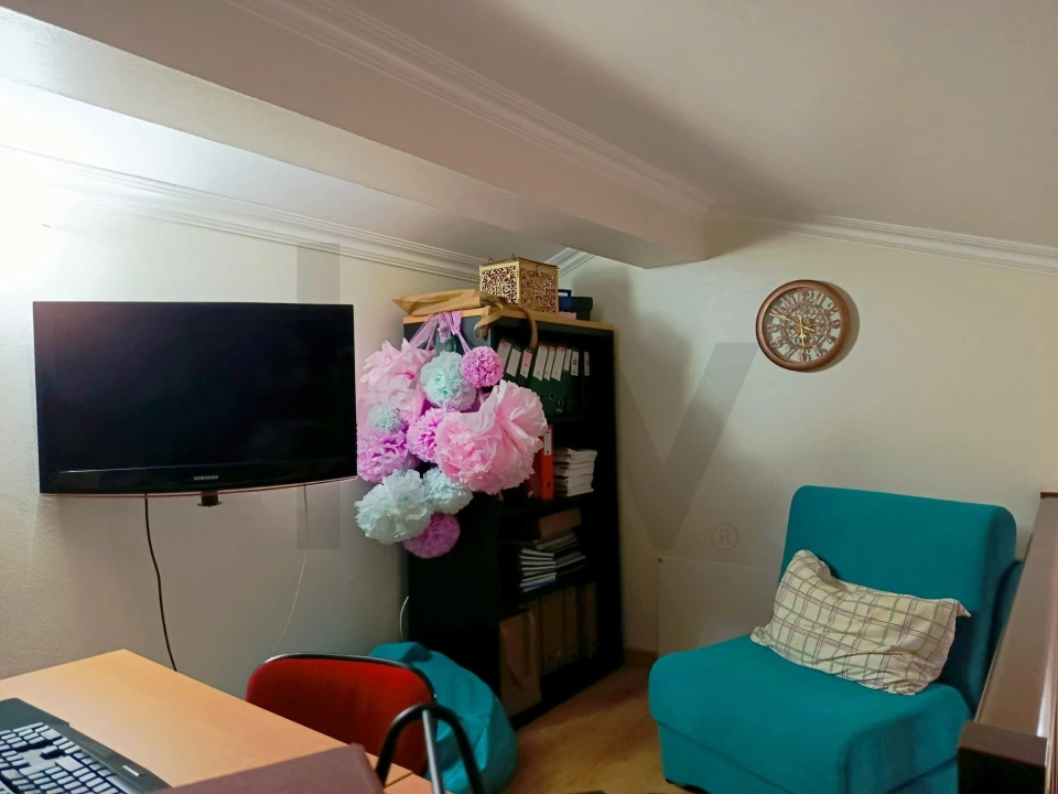 Moradia T3 para Venda em Porto Judeu Foto 18