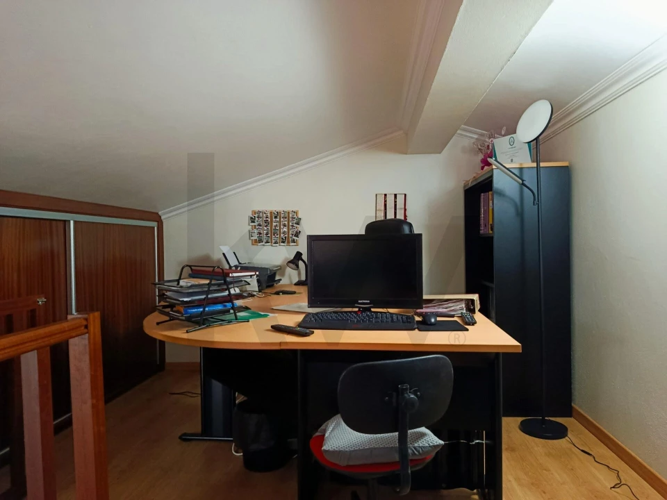 Moradia T3 para Venda em Porto Judeu Foto 17