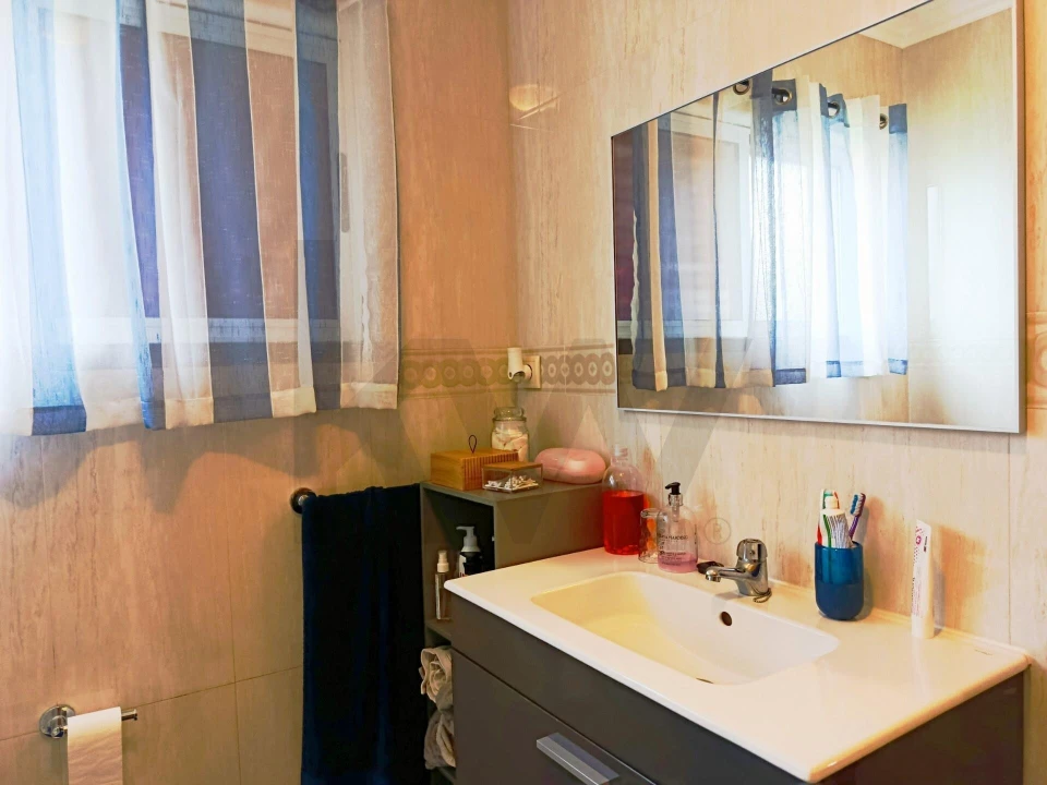 Moradia T3 para Venda em Porto Judeu Foto 23