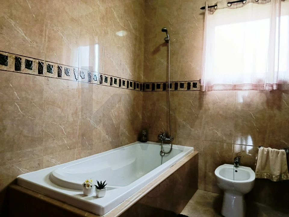 Moradia T3 para Venda em Porto Judeu Foto 29