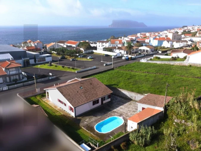 Moradia T3 para Venda em Porto Judeu Foto 43