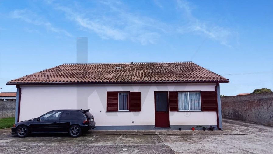 Moradia T3 para Venda em Porto Judeu Foto 32