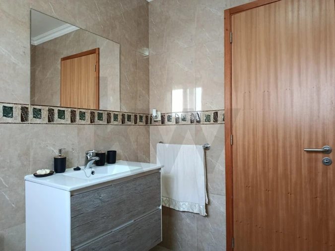 Moradia T3 para Venda em Porto Judeu Foto 30