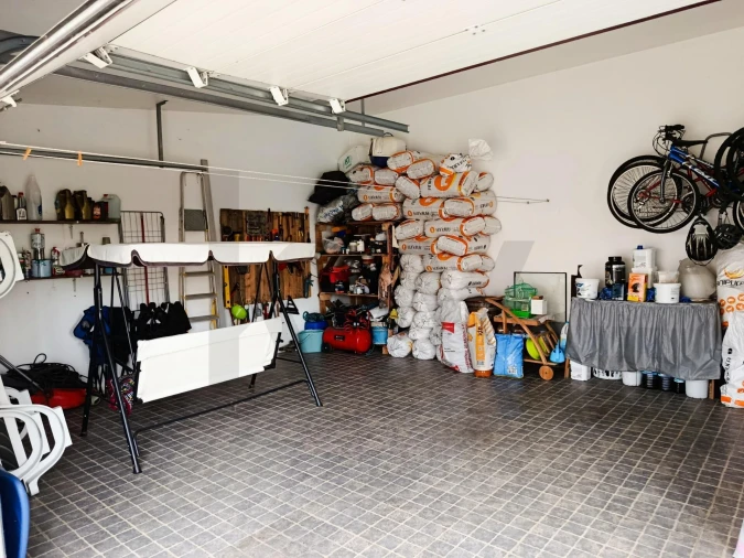 Moradia T3 para Venda em Porto Judeu Foto 36