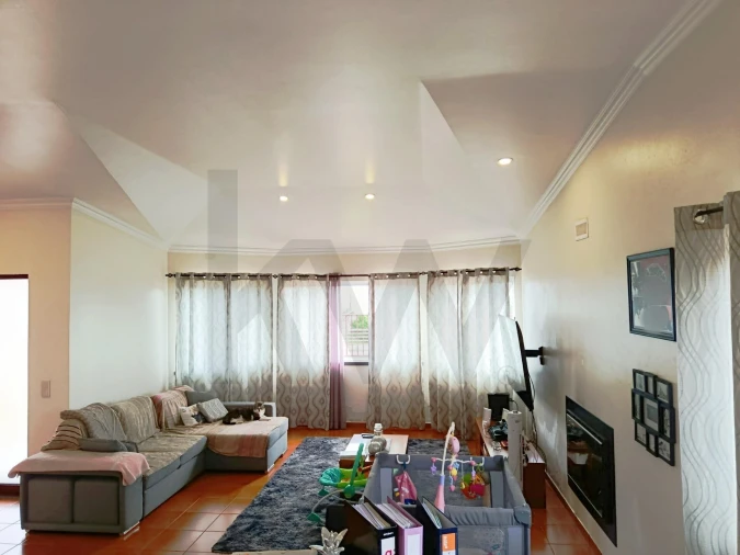 Moradia T3 para Venda em Porto Judeu Foto 8