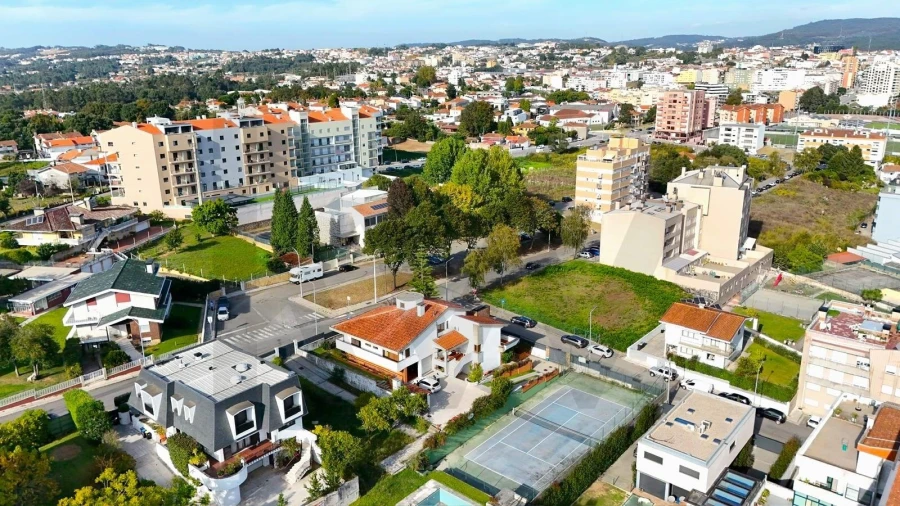 Terreno para Venda em São João da Madeira Foto 21