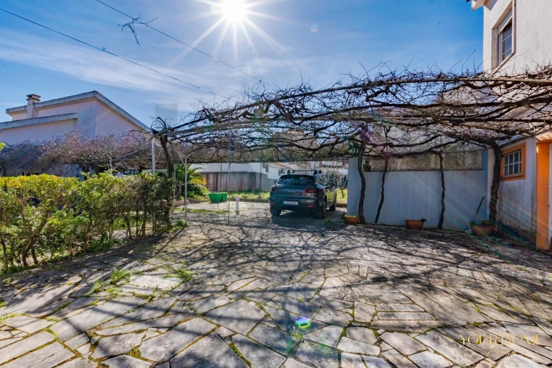 Moradia T6 para Venda em Carregado e Cadafais Foto 10