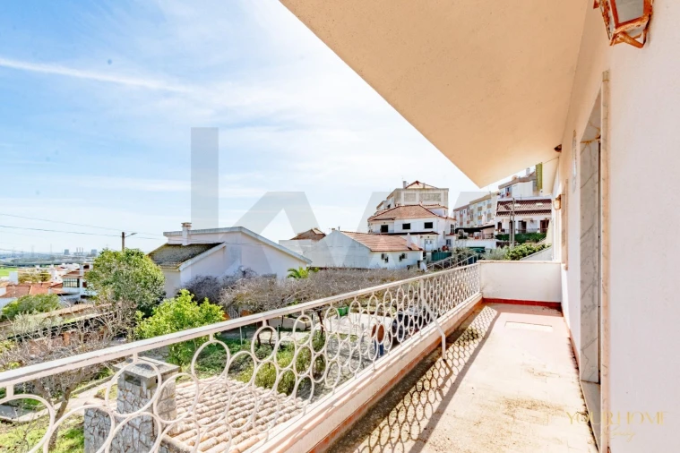 Moradia T6 para Venda em Carregado e Cadafais Foto 33