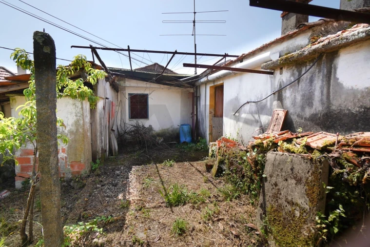 Moradia T2 para Venda em Roge Foto 10