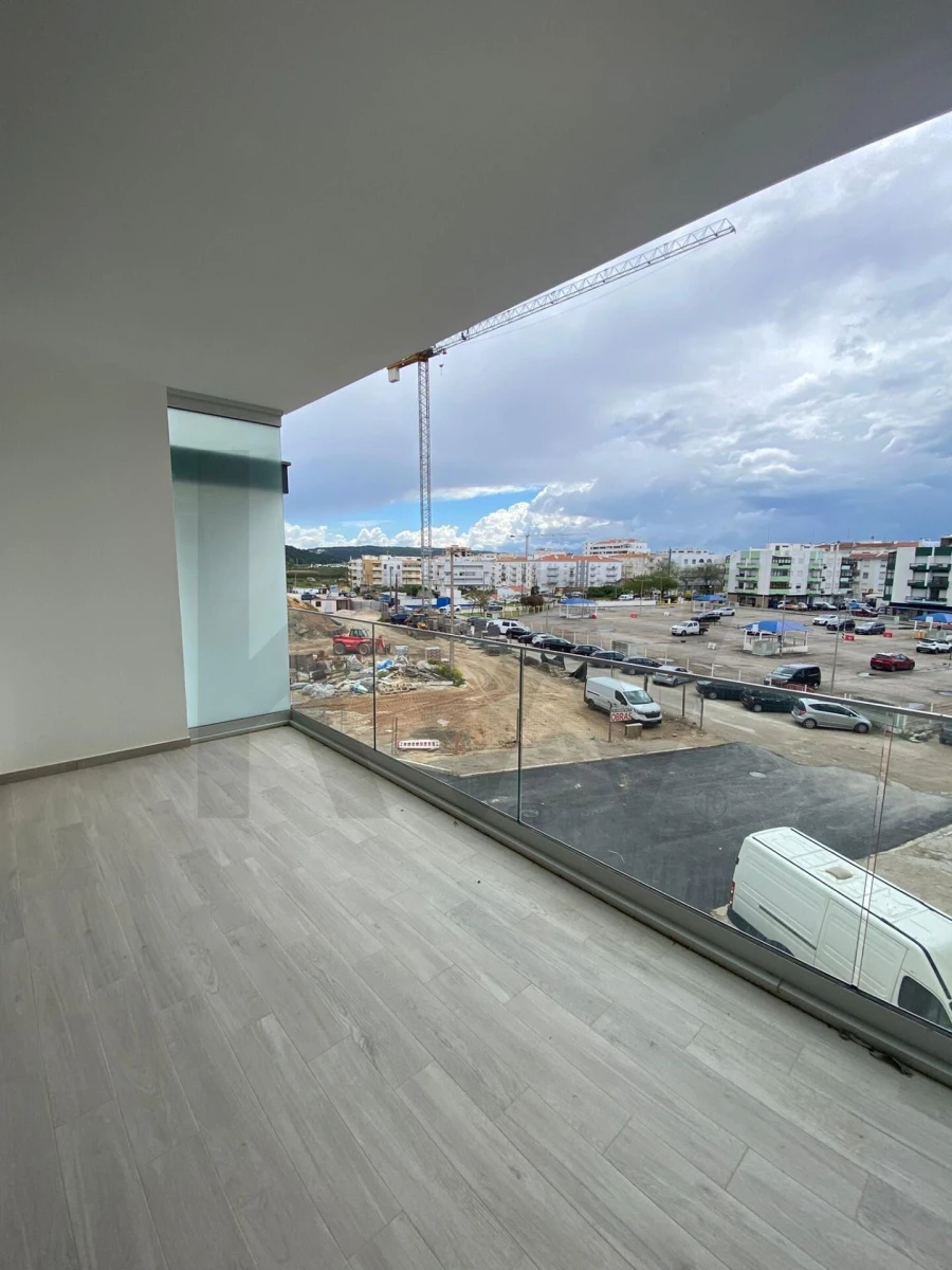 Apartamento T1 para Venda em Nazare Foto 9