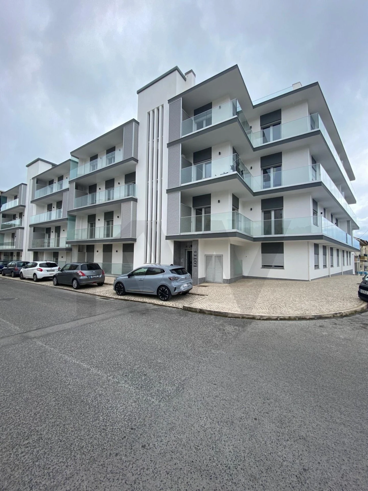 Apartamento T1 para Venda em Nazare Foto 3