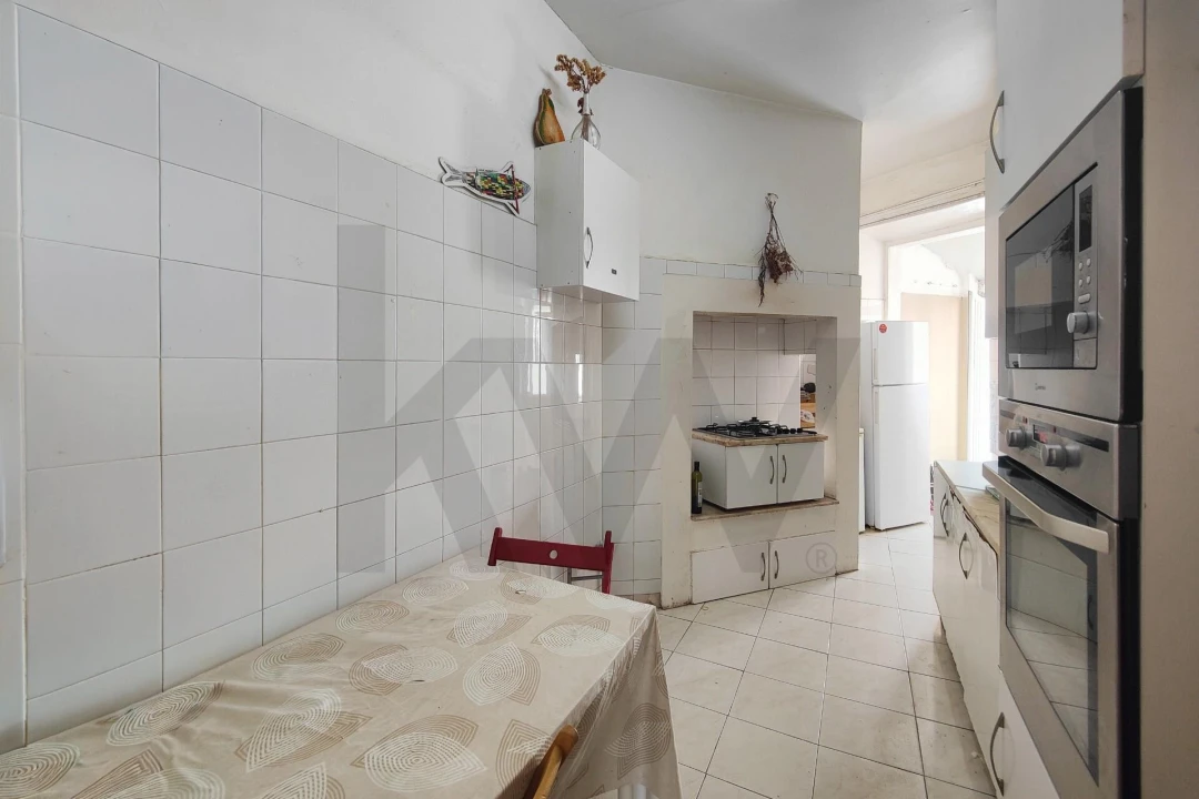 Apartamento T6 para Venda em Arroios Foto 16