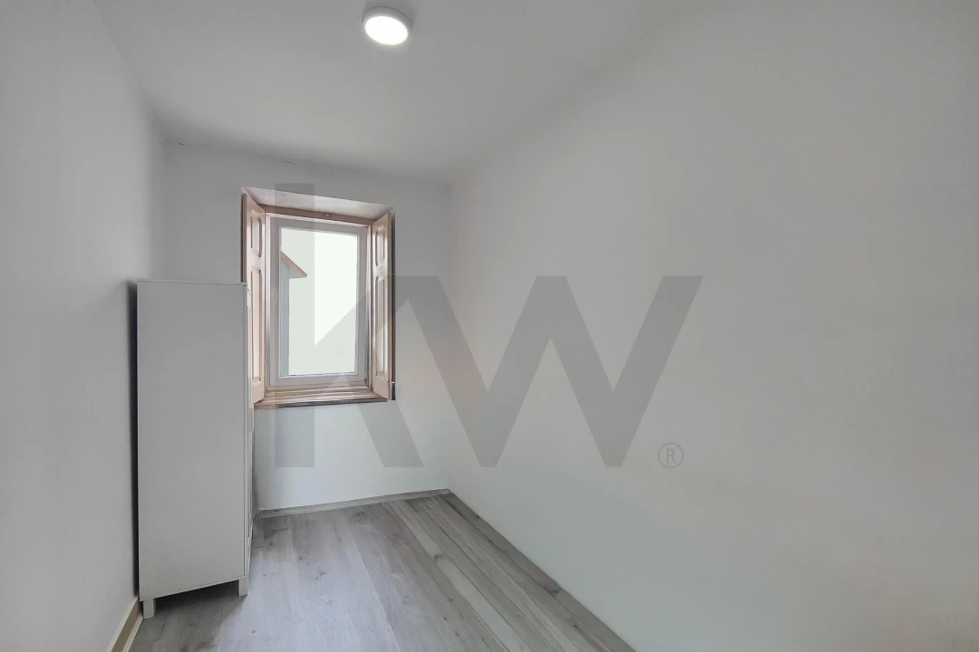 Apartamento T6 para Venda em Arroios Foto 13