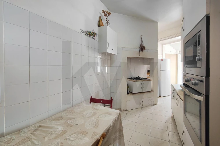 Apartamento T6 para Venda em Arroios Foto 16