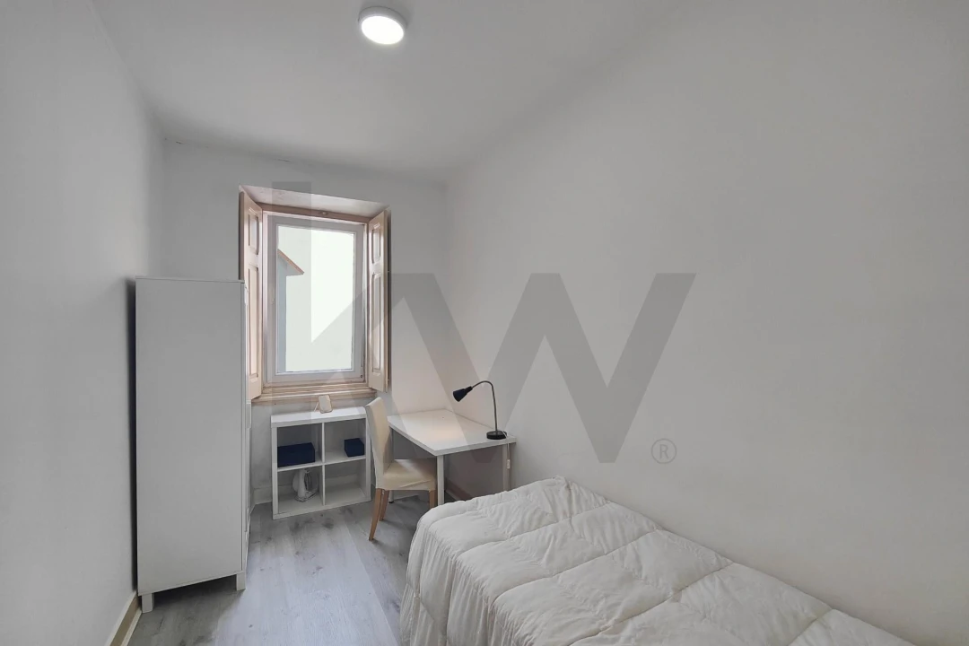 Apartamento T6 para Venda em Arroios Foto 12