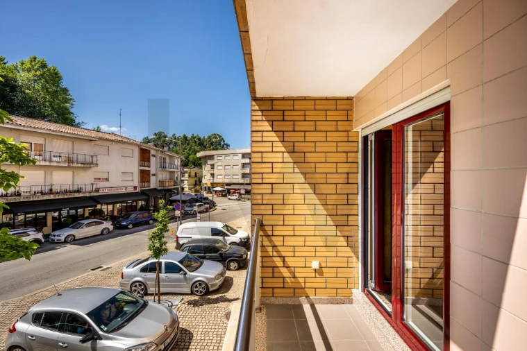 Apartamento T2 para Venda em Mondim de Basto Foto 9